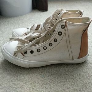 Levi's Canvas High Tops NWOT